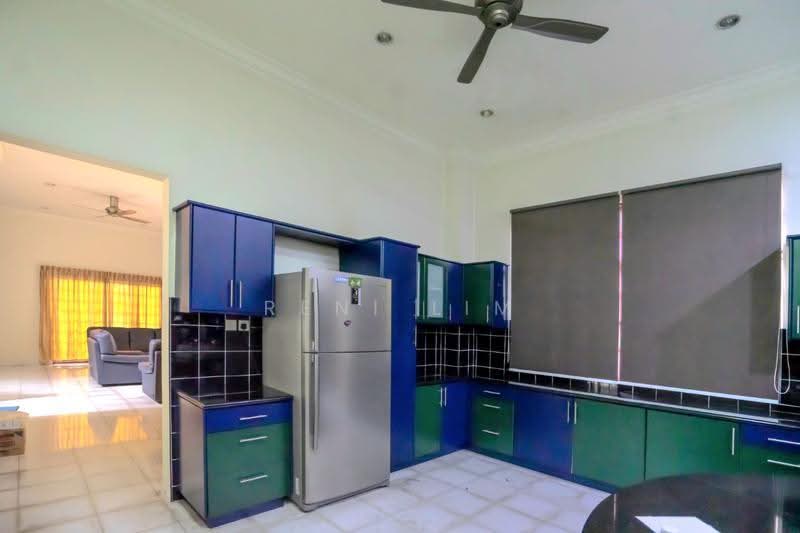 Rumah Banglo untuk Dijual di Sunway Damansara (Kota Damansara) - Reni Lim - Kitchen - PropertyGuru.com.my