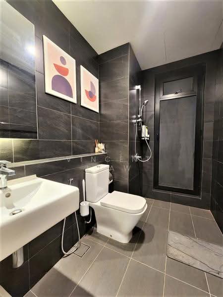 Kediaman Servis untuk Dijual di NOVUM - Vincent Liaw - Bathroom - PropertyGuru.com.my