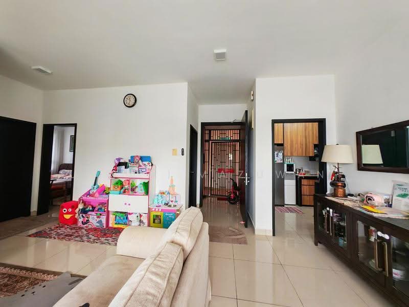 Condominium for Sale at Setia Seraya Residences - Uswani Mazuwan - Living Room - PropertyGuru.com.my