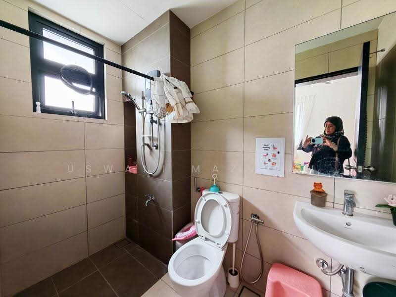 Condominium for Sale at Setia Seraya Residences - Uswani Mazuwan - Bathroom - PropertyGuru.com.my