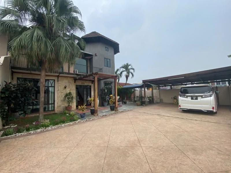 Semi-Detached House for Sale in Taman Kolam Air (Johor Bahru) - Claire Lai - Exterior - PropertyGuru.com.my