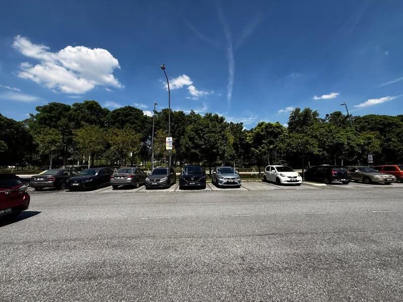 Kedai untuk Disewa di Eco Ardence (Setia Alam) - Alvin Seah - Car Park - PropertyGuru.com.my