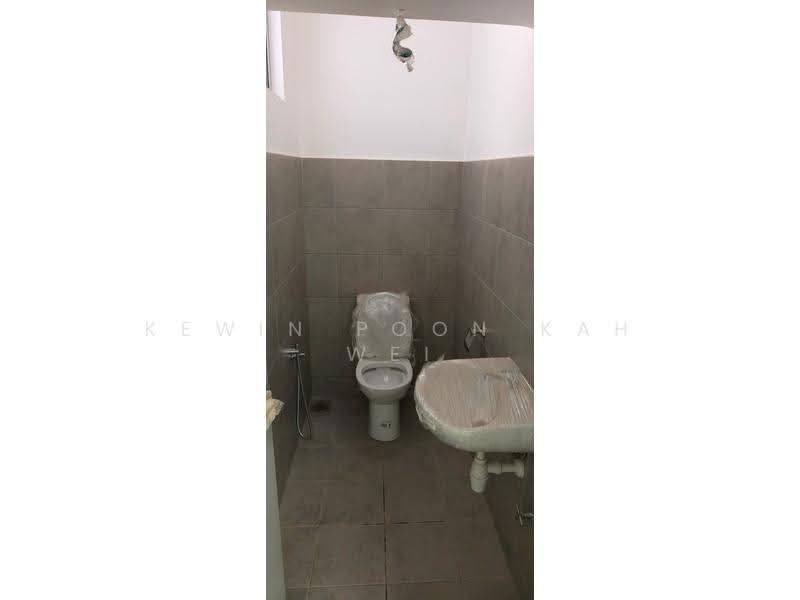 Kilang untuk Disewa di Taman Sepang (Sepang) - Kewin Poon Kah Wei - Bathroom - PropertyGuru.com.my