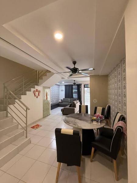 Rumah Teres 2.5-Tingkat untuk Dijual di Taman Scientex Pasir Gudang (Pasir Gudang) - Ray Tung - Living Room - PropertyGuru.com.my