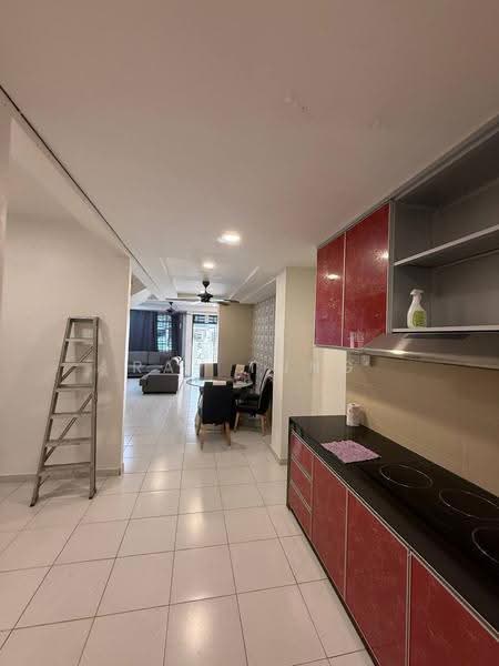 Rumah Teres 2.5-Tingkat untuk Dijual di Taman Scientex Pasir Gudang (Pasir Gudang) - Ray Tung - Kitchen - PropertyGuru.com.my