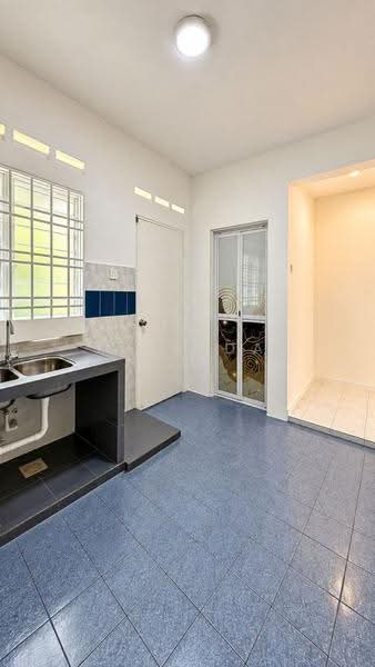 2-storey Terraced House for Sale in Taman Pulai Indah (Johor Bahru) - Melinda Ee - Kitchen - PropertyGuru.com.my