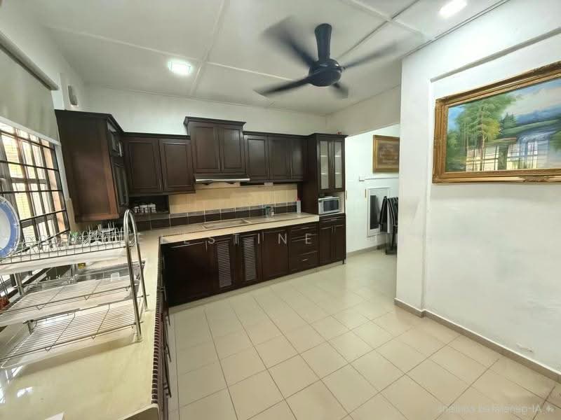 2-storey Terraced House for Sale in Taman Sutera (Kajang) - Celestine Ting - Kitchen - PropertyGuru.com.my