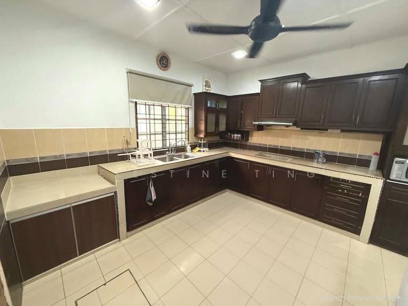 2-storey Terraced House for Sale in Taman Sutera (Kajang) - Celestine Ting - Kitchen - PropertyGuru.com.my