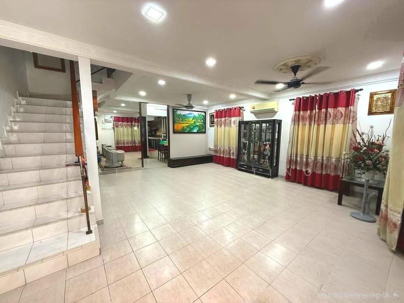 2-storey Terraced House for Sale in Taman Sutera (Kajang) - Celestine Ting - Living Room - PropertyGuru.com.my