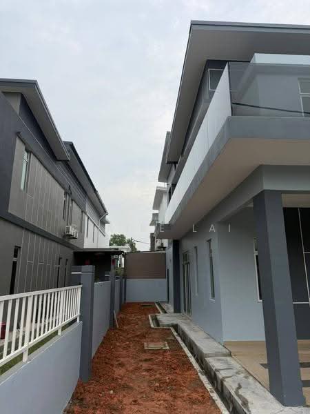 Cluster House for Sale in Taman Scientex Maju Kulai 2 (Kulai) - Claire Lai - Exterior - PropertyGuru.com.my