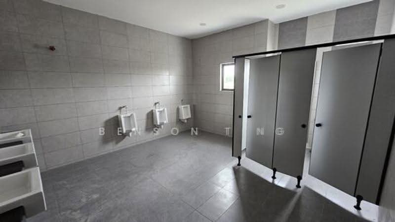 Factory for Sale in Telok Panglima Garang (Selangor) - Benson Ting - Bathroom - PropertyGuru.com.my