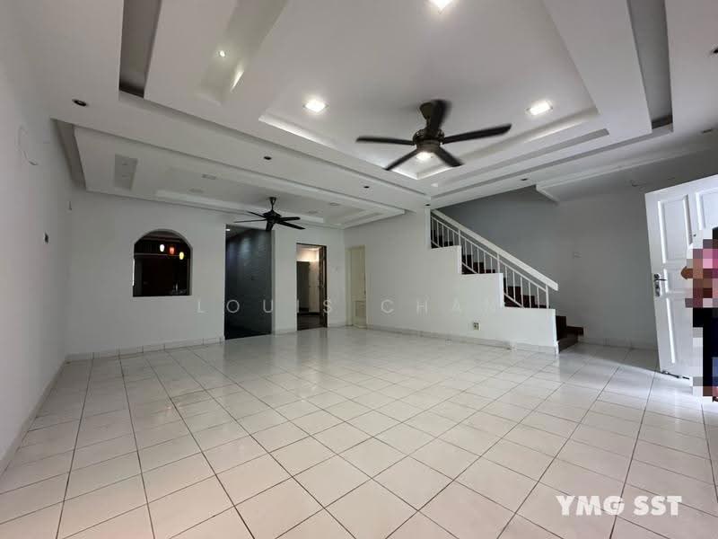 2-storey Terraced House for Sale in Bandar Botanic (Klang) - Louis Chan - Living Room - PropertyGuru.com.my