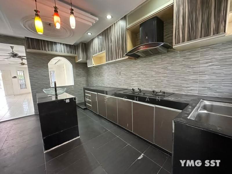 2-storey Terraced House for Sale in Bandar Botanic (Klang) - Louis Chan - Kitchen - PropertyGuru.com.my