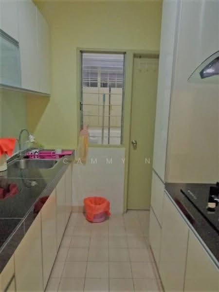 Condominium for Sale at Bayu Tasik 1 - Cammy N - Kitchen - PropertyGuru.com.my