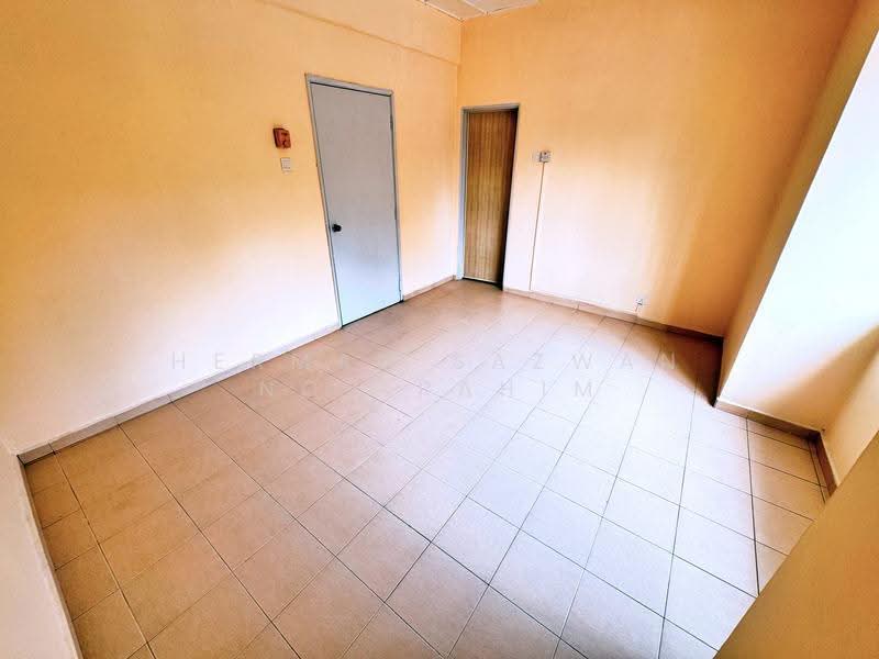 2-storey Terraced House for Sale in Seksyen 8 (Bangi) - Herman Sazwan Nor Rahim - Bedroom - PropertyGuru.com.my