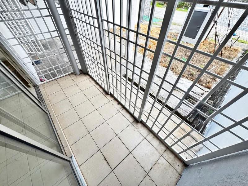 2-storey Terraced House for Sale in Seksyen 8 (Bangi) - Herman Sazwan Nor Rahim - Balcony - PropertyGuru.com.my