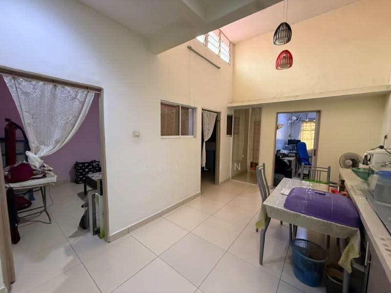 Rumah Teres 1-Tingkat untuk Dijual di Taman Kepong (Kepong) - Mei Lin - Living Room - PropertyGuru.com.my