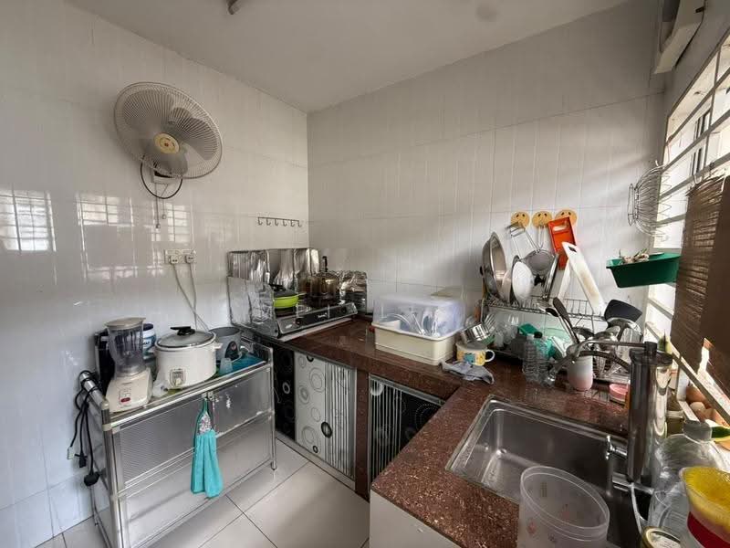 Rumah Teres 1-Tingkat untuk Dijual di Taman Kepong (Kepong) - Mei Lin - Kitchen - PropertyGuru.com.my
