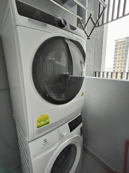 Service Residence for Rent at Teja @ Subang Jaya City Centre (SJCC) - Joyce Kok - Balcony - PropertyGuru.com.my