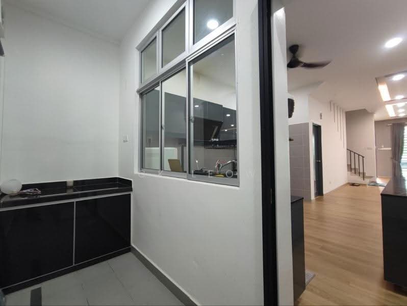 2-storey Terraced House for Rent in Bandar Alam (Masai) - Ck Leow - Kitchen - PropertyGuru.com.my