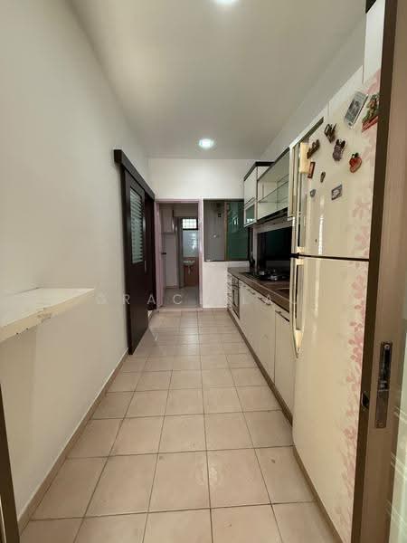 Link Bungalow for Rent in Taman Mount Austin (Tebrau) - Grace Lau - Kitchen - PropertyGuru.com.my