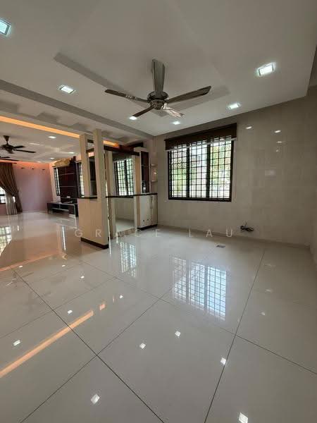 Link Bungalow for Rent in Taman Mount Austin (Tebrau) - Grace Lau - Living Room - PropertyGuru.com.my
