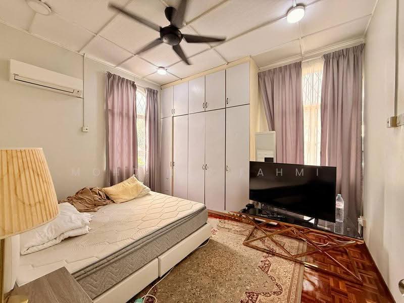 Rumah Banglo untuk Dijual di Ampang (Selangor) - Mohd Nor Fahmi - Bedroom - PropertyGuru.com.my