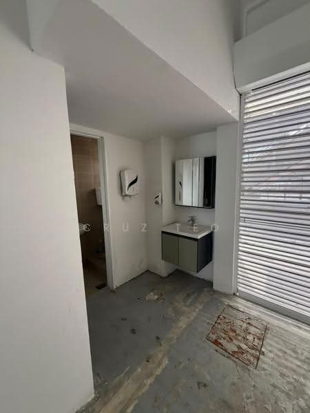Pejabat untuk Disewa di Bandar Puteri Puchong (Puchong) - CRUZ TEO - Bathroom - PropertyGuru.com.my