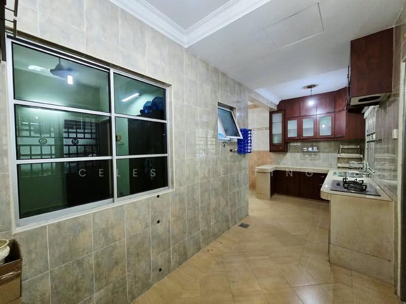 Rumah Teres 2-Tingkat untuk Dijual di Taman Desa Mewah (Semenyih) - Celestine Ting - Kitchen - PropertyGuru.com.my