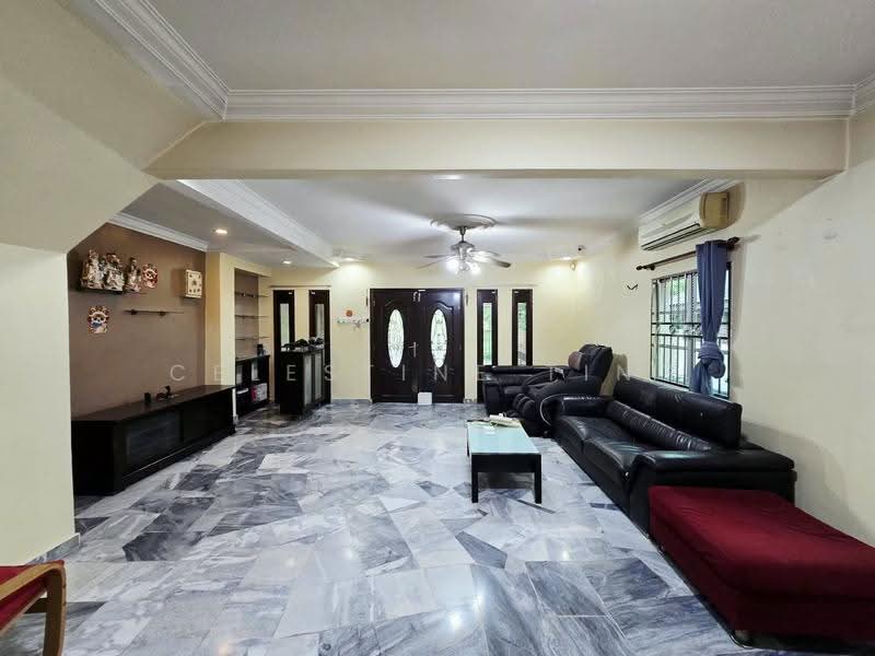 Rumah Teres 2-Tingkat untuk Dijual di Taman Desa Mewah (Semenyih) - Celestine Ting - Living Room - PropertyGuru.com.my