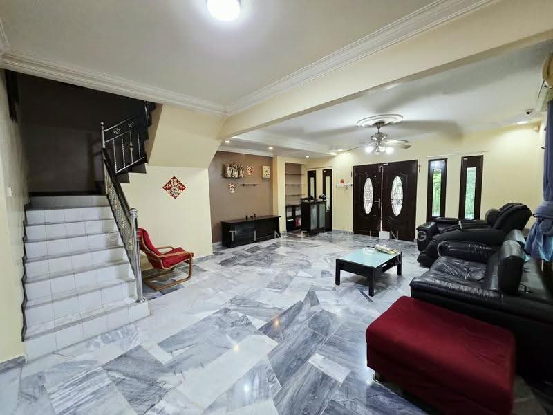 Rumah Teres 2-Tingkat untuk Dijual di Taman Desa Mewah (Semenyih) - Celestine Ting - Living Room - PropertyGuru.com.my