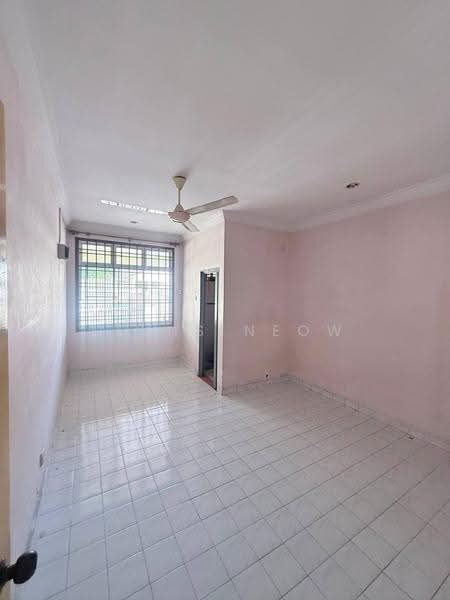 Semi-Detached House for Sale in Api Api (Johor) - Lewis Neow - Living Room - PropertyGuru.com.my