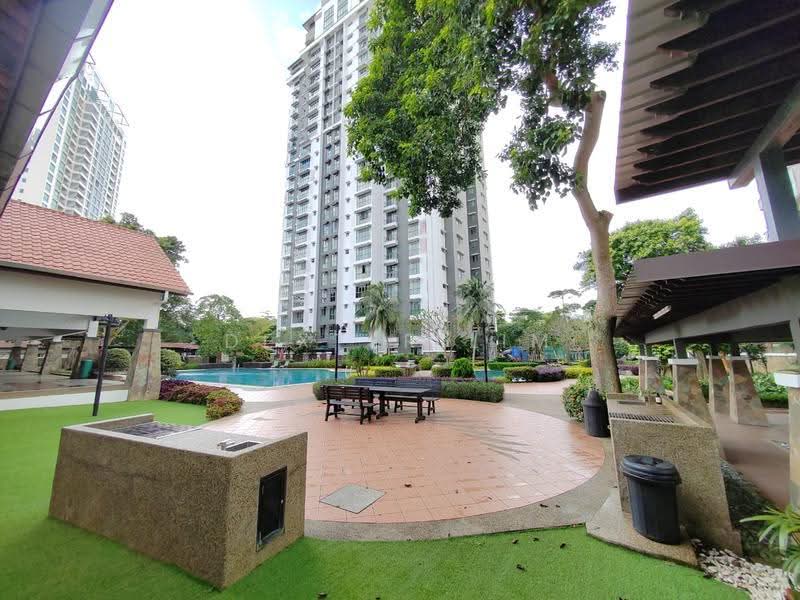 Pangsapuri untuk Dijual di Molek Pine 2 - Dexter Lim - Exterior - PropertyGuru.com.my