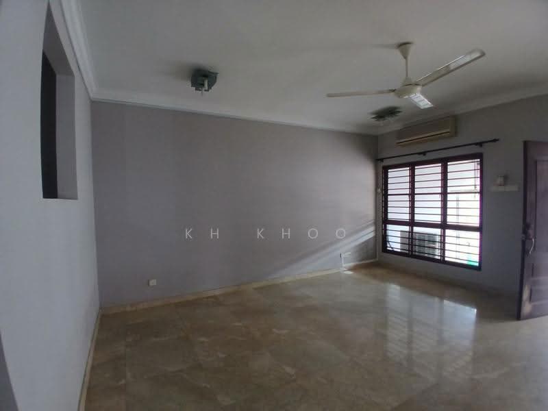 2-storey Terraced House for Sale in Putra Permai (Subang Jaya) - KH Khoo - Living Room - PropertyGuru.com.my