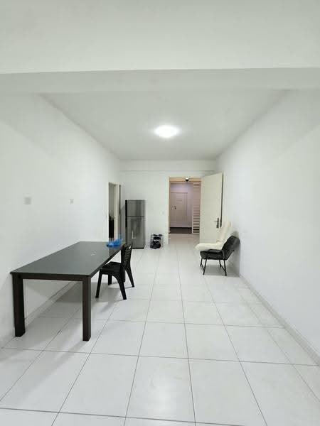 Kondominium untuk Disewa di Elit Heights @ Bayan City - Jinelle Ong - Dining Room - PropertyGuru.com.my
