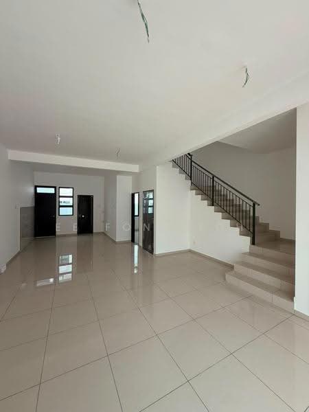 2-storey Terraced House for Sale in Taman Austin Duta (Tebrau) - Ee Fong Toh - Living Room - PropertyGuru.com.my