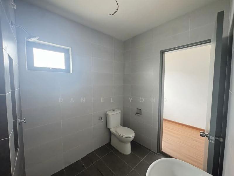 2-storey Terraced House for Sale in Gelang Patah (Johor) - Daniel Yong - Bathroom - PropertyGuru.com.my