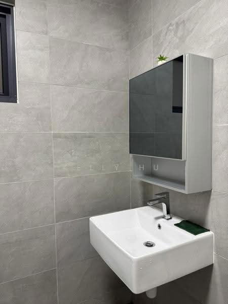 Kediaman Servis untuk Disewa di Sunsuria Forum - Kelly Hu - Bathroom - PropertyGuru.com.my