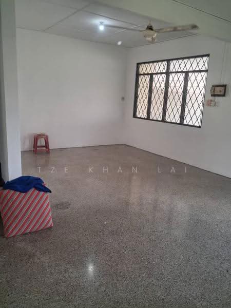 2-storey Terraced House for Sale in Kuching (Sarawak) - Tze Khan Lai - Living Room - PropertyGuru.com.my