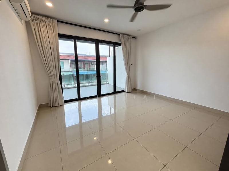 2-storey Terraced House for Sale in Bandar Indahpura (Kulai) - Claire Lai - Living Room - PropertyGuru.com.my