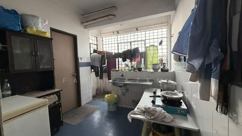 Apartment for Sale at Pangsapuri Seri Mawar - Fatin Azemi - PropertyGuru.com.my
