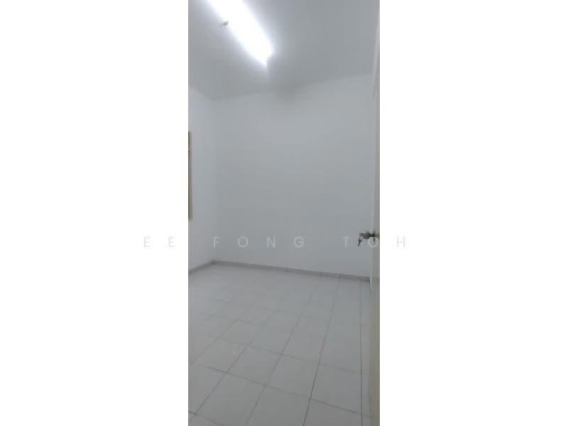 Apartment for Sale at Sri Awana Townhouse - Ee Fong Toh - PropertyGuru.com.my