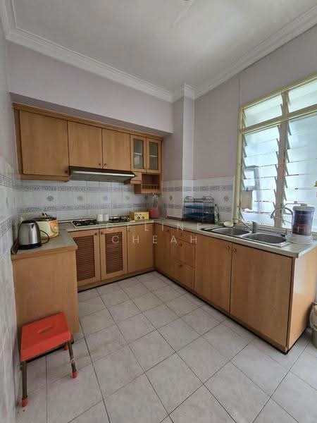Apartment for Rent at Parkview Towers - Celine Cheah - Kitchen - PropertyGuru.com.my