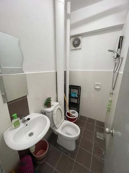 Condominium for Rent at Pinang Laguna - Sunny Lok - Bathroom - PropertyGuru.com.my