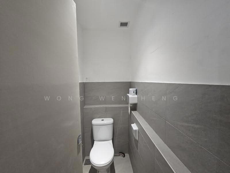 Retail Space for Rent in Cheras (Kuala Lumpur) - Wong Wen Heng - Bathroom - PropertyGuru.com.my