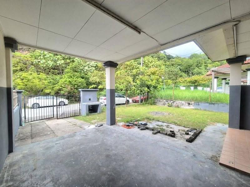 2-storey Terraced House for Sale in Saujana Utama (Selangor) - Hazeman Omar - Exterior - PropertyGuru.com.my