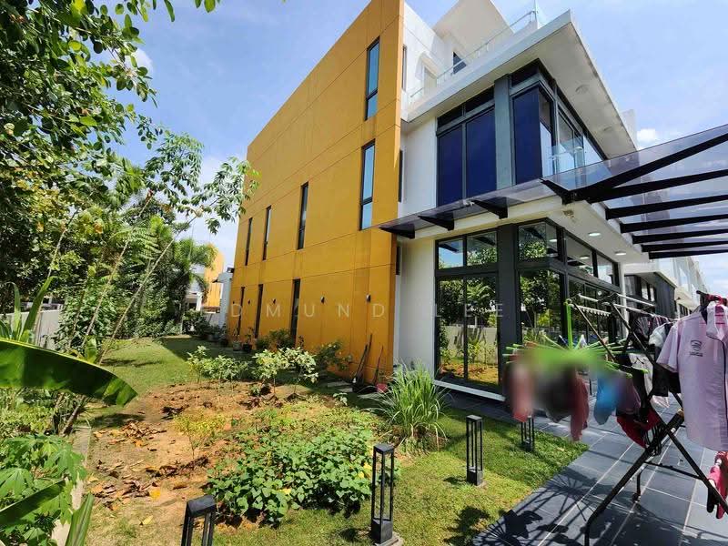 3-storey Terraced House for Sale in Lake Fields (Sungai Besi) - Edmund Lee - Exterior - PropertyGuru.com.my
