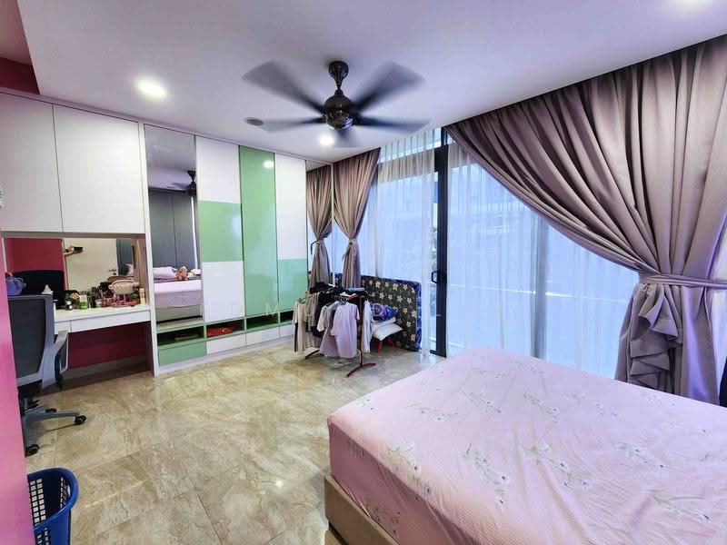 3-storey Terraced House for Sale in Lake Fields (Sungai Besi) - Edmund Lee - Bedroom - PropertyGuru.com.my