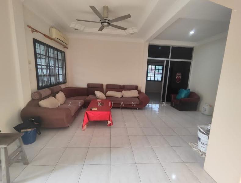 Semi-Detached House for Sale in Kuching (Sarawak) - Tze Khan Lai - Living Room - PropertyGuru.com.my