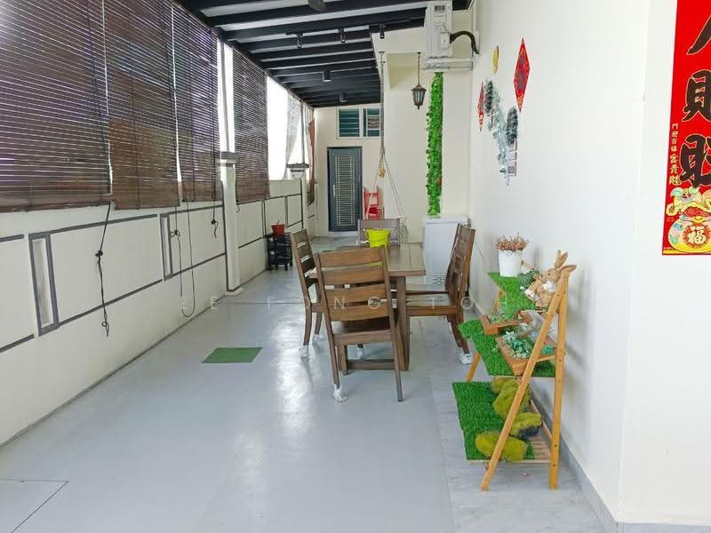 Cluster House for Sale in Taman Bestari Indah (Ulu Tiram) - Ee Fong Toh - Exterior - PropertyGuru.com.my